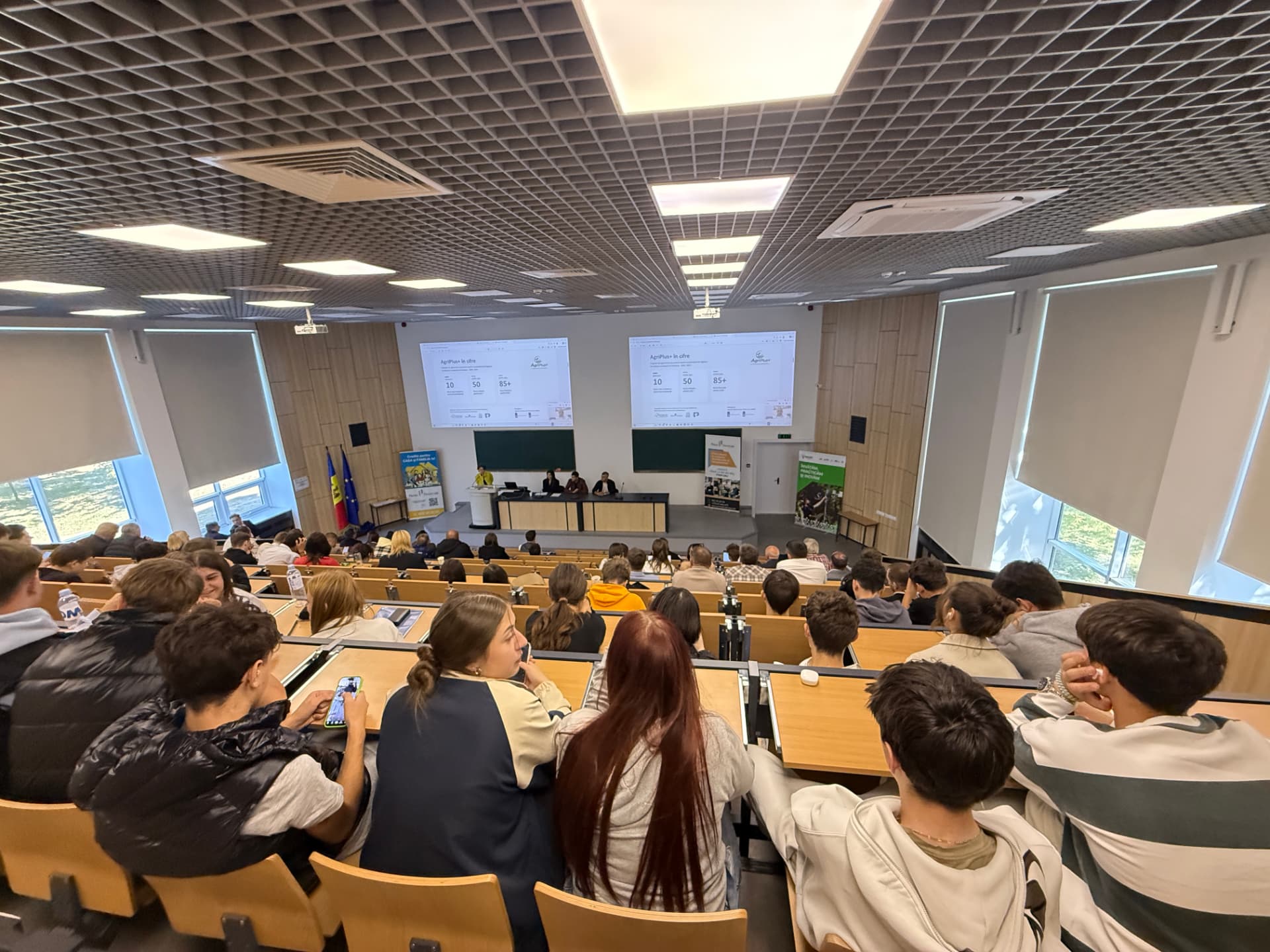 A full auditorium at the AgriPlus+ Smart Horticulture seminar, Technical University of Moldova, 30 September 2026