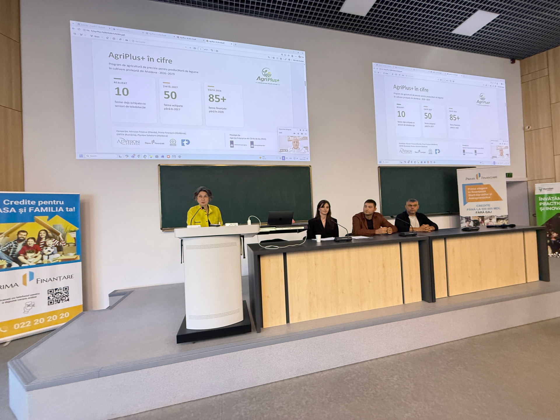 The AgriPlus+ team presenting the programme at the Smart Horticulture seminar, Chișinău